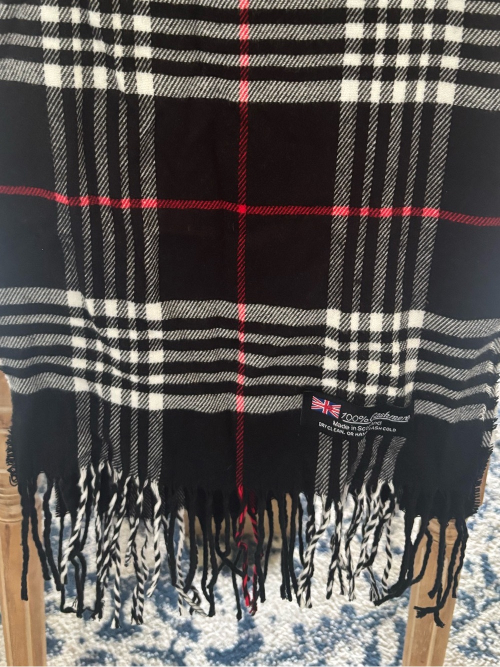 100% cashmere buttery soft Scottish scarf